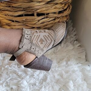 Naughty monkey peep toe cutout booties block heel boho size 9.5